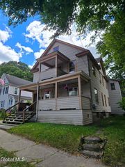 20 Vanwyck Street, Gloversville, NY 12078
