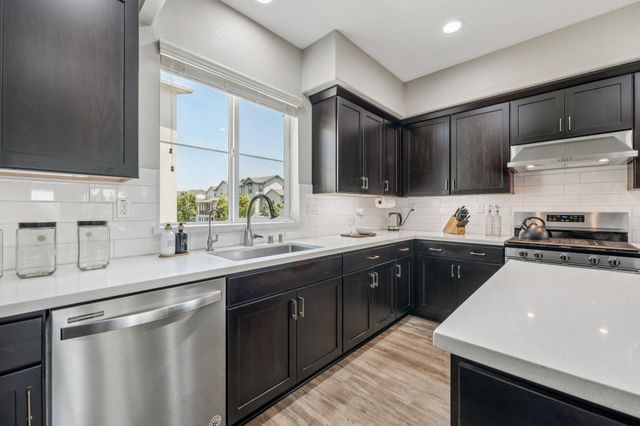 8550 Boardwalk Way, Newark, CA 94560