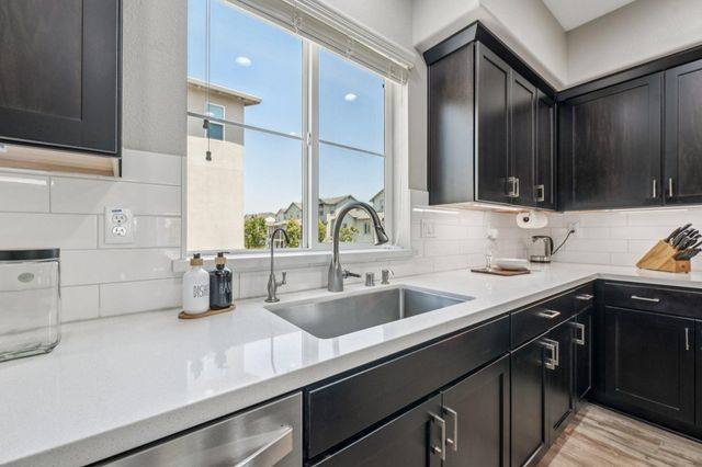 8550 Boardwalk Way, Newark, CA 94560