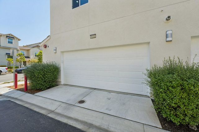 8550 Boardwalk Way, Newark, CA 94560