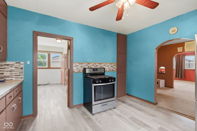 421 S East Street, Tipton, IN 46072