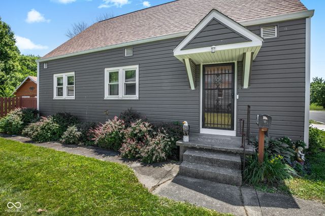 421 S East Street, Tipton, IN 46072