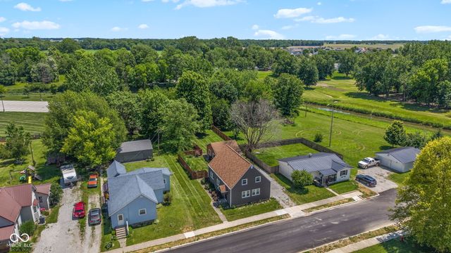 421 S East Street, Tipton, IN 46072