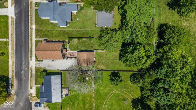 421 S East Street, Tipton, IN 46072