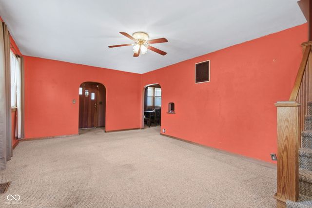 421 S East Street, Tipton, IN 46072