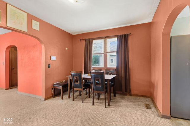421 S East Street, Tipton, IN 46072