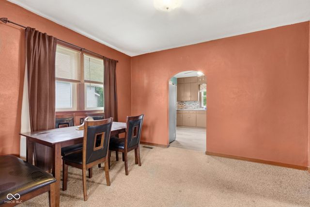 421 S East Street, Tipton, IN 46072
