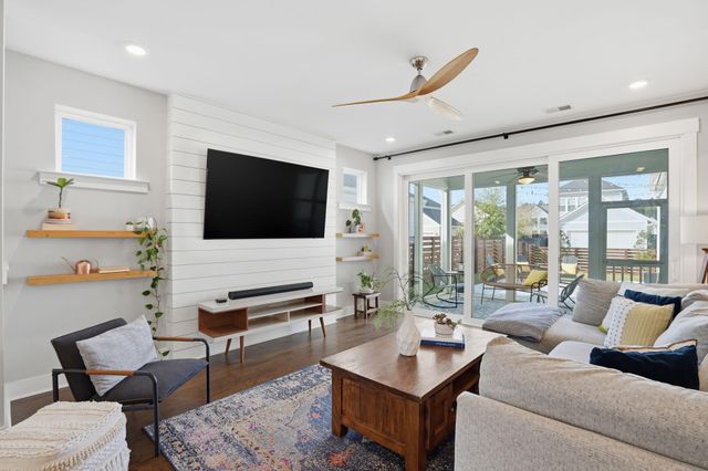 609 Heartwood Lane, Summerville, SC 29486