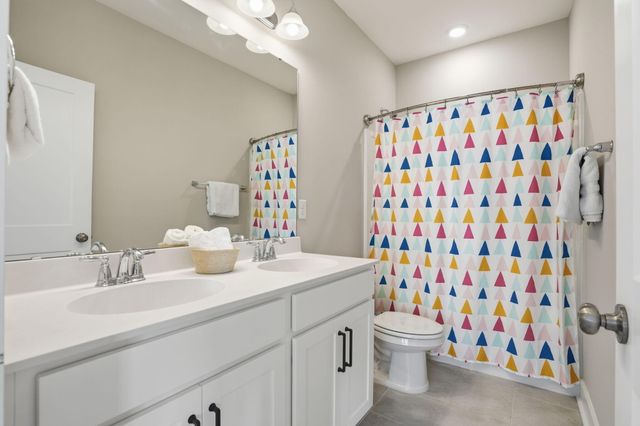 609 Heartwood Lane, Summerville, SC 29486