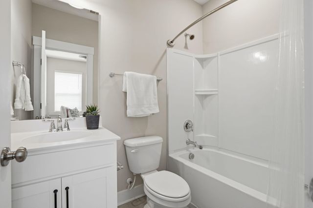 609 Heartwood Lane, Summerville, SC 29486