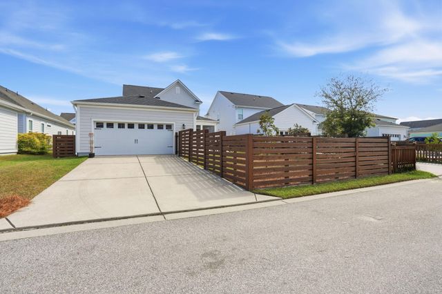 609 Heartwood Lane, Summerville, SC 29486