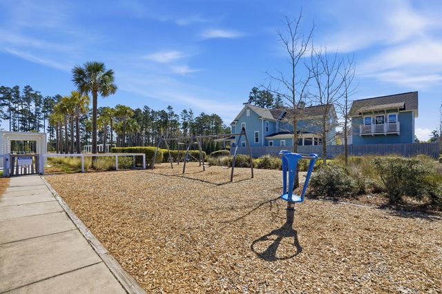 609 Heartwood Lane, Summerville, SC 29486