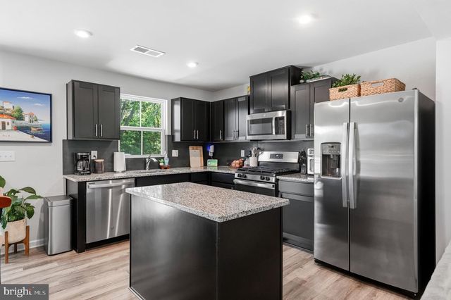 22 COMFORT RD, Williamstown, NJ 08094