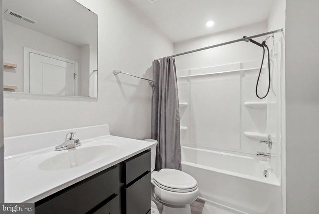 22 COMFORT RD, Williamstown, NJ 08094