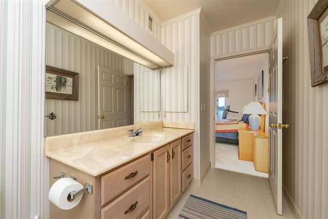 1 Hiawatha Cove Trail 23, Battle Creek, MI 49015