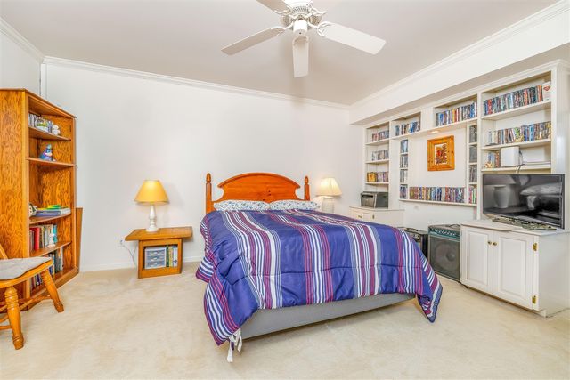 1 Hiawatha Cove Trail 23, Battle Creek, MI 49015