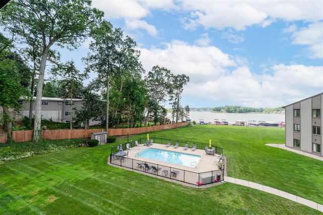 1 Hiawatha Cove Trail 23, Battle Creek, MI 49015