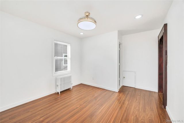 19223 116th Road, Saint Albans, NY 11412