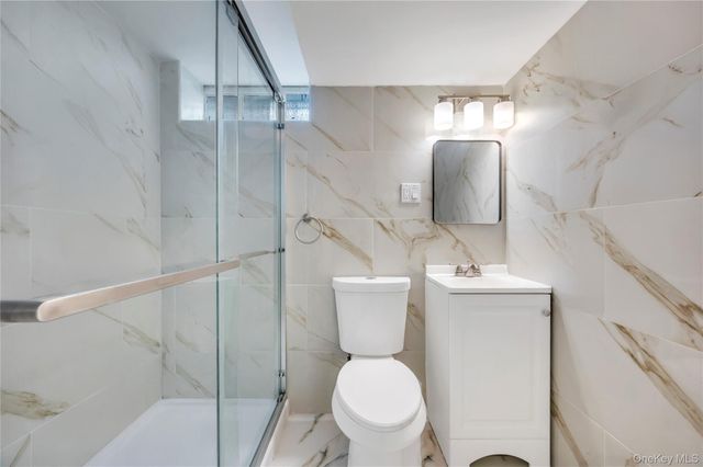 19223 116th Road, Saint Albans, NY 11412