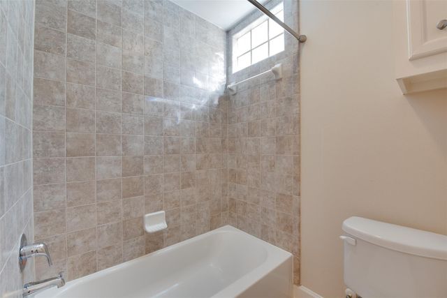 5941 South Loop E 1104, Houston, TX 77033