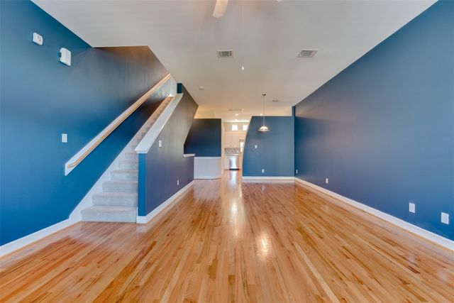 5941 South Loop E 1104, Houston, TX 77033