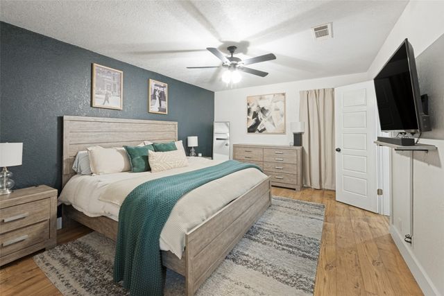 820 Overhill Drive, Hurst, TX 76053