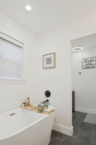 820 Overhill Drive, Hurst, TX 76053