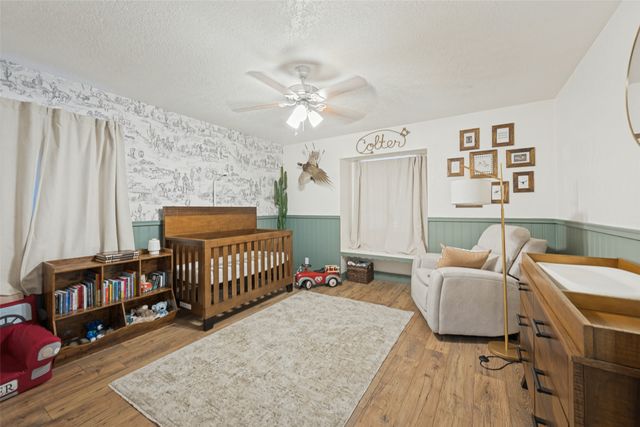 820 Overhill Drive, Hurst, TX 76053