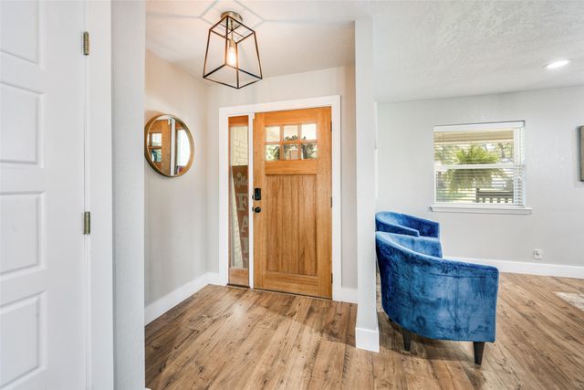 820 Overhill Drive, Hurst, TX 76053