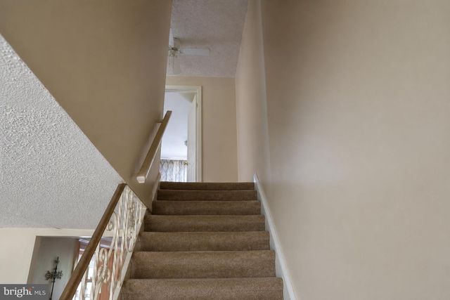 1136 BROOKWOOD LN, Glenolden, PA 19036