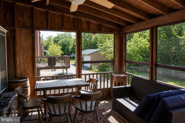 1136 BROOKWOOD LN, Glenolden, PA 19036