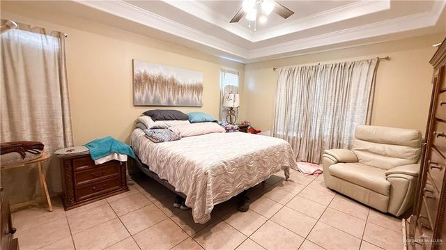 819 N Quail Hollow Drive, Weslaco, TX 78596