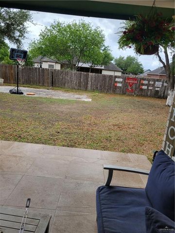 819 N Quail Hollow Drive, Weslaco, TX 78596