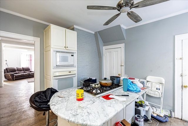 5 Kendrick St, Lawrence, MA 01841