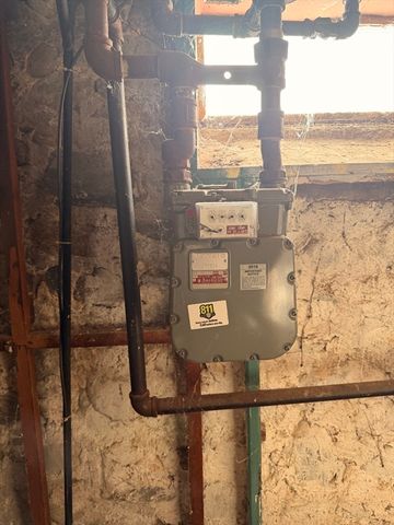 5 Kendrick St, Lawrence, MA 01841