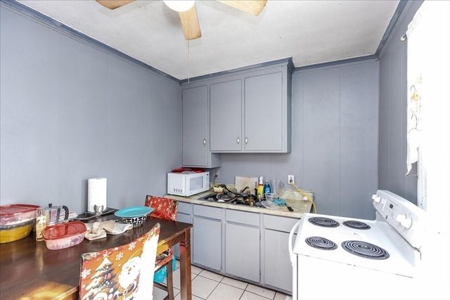 5 Kendrick St, Lawrence, MA 01841