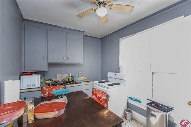 5 Kendrick St, Lawrence, MA 01841