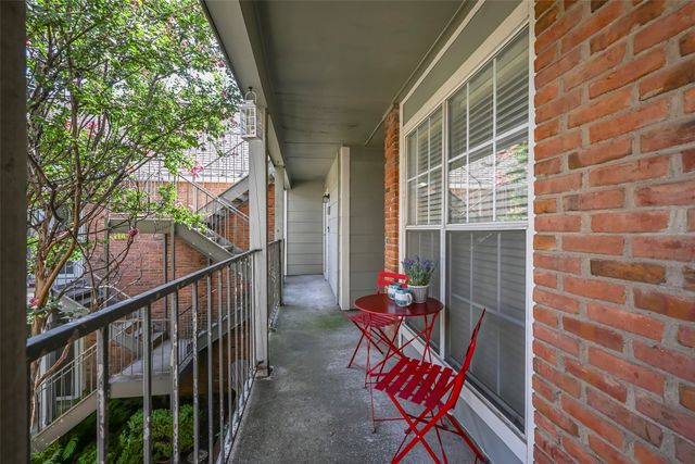 3210 S Fielder Road 211, Arlington, TX 76015