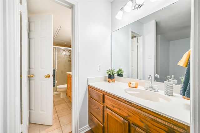 3210 S Fielder Road 211, Arlington, TX 76015