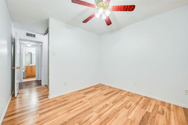 3210 S Fielder Road 211, Arlington, TX 76015