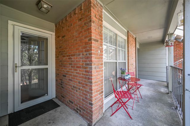 3210 S Fielder Road 211, Arlington, TX 76015