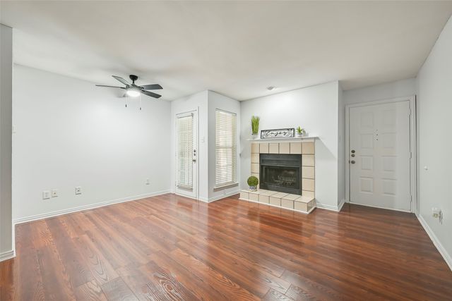 3210 S Fielder Road 211, Arlington, TX 76015