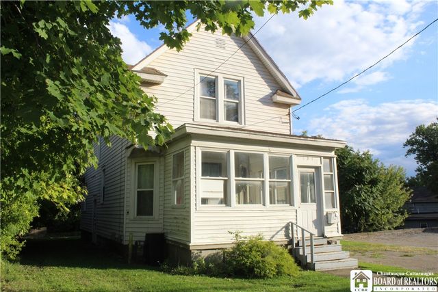 121 East Main Street, Pomfret, NY 14063