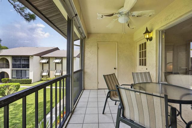 3625 La Aires Court C-2, Greenacres, FL 33463