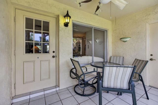 3625 La Aires Court C-2, Greenacres, FL 33463