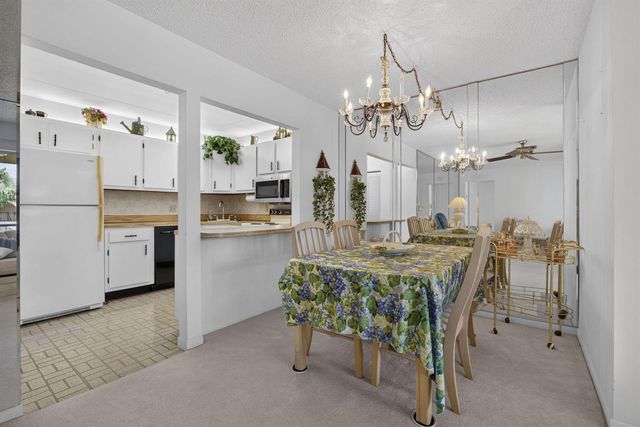 3625 La Aires Court C-2, Greenacres, FL 33463
