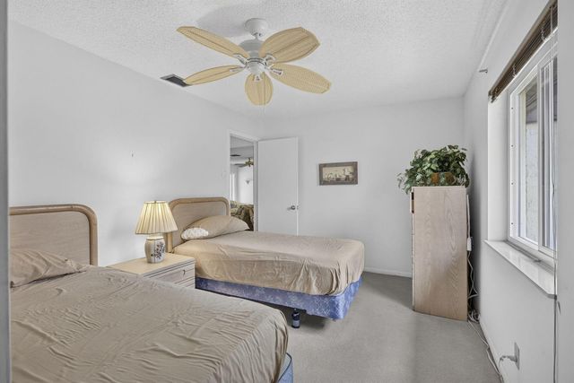 3625 La Aires Court C-2, Greenacres, FL 33463
