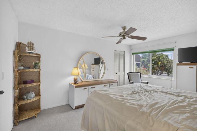3625 La Aires Court C-2, Greenacres, FL 33463