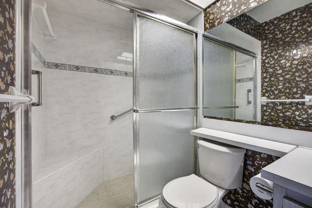 3625 La Aires Court C-2, Greenacres, FL 33463