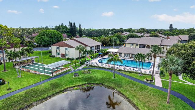 3625 La Aires Court C-2, Greenacres, FL 33463